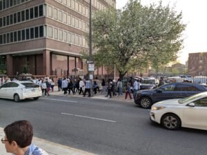 PXL_20250418_232251202